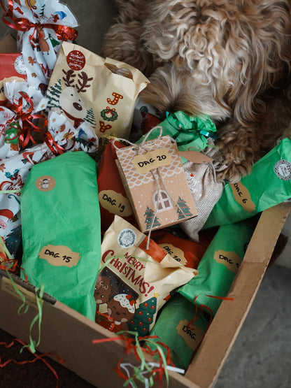 Adventskalender voor honden met 25 natuurlijke hondensnacks voor iedere dag van december tot en met eerste kerstdag.