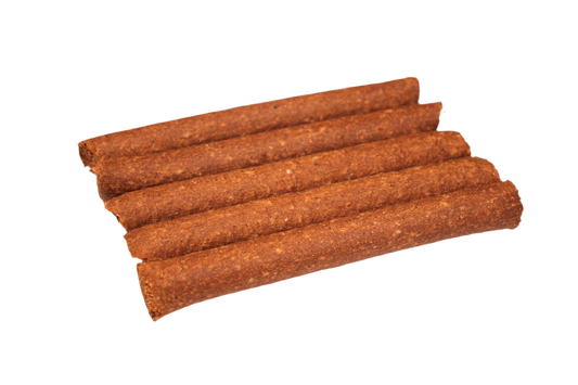Frikandellen met konijn voor honden, een smakelijke hondensnack geschikt als beloning of tussendoortje.