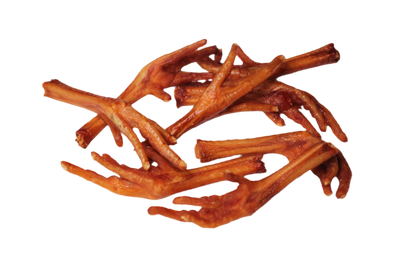 Gedroogde kippenpootjes voor honden, een natuurlijke krokante kauwsnack met kraakbeen en van nature aanwezige glucosamine.