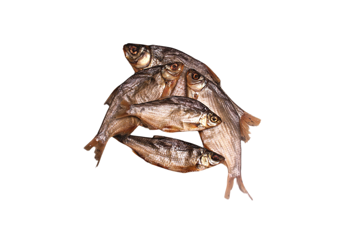 Gedroogde voorn voor honden en katten, een natuurlijke hele vissnack met eiwitten en omega vetzuren.