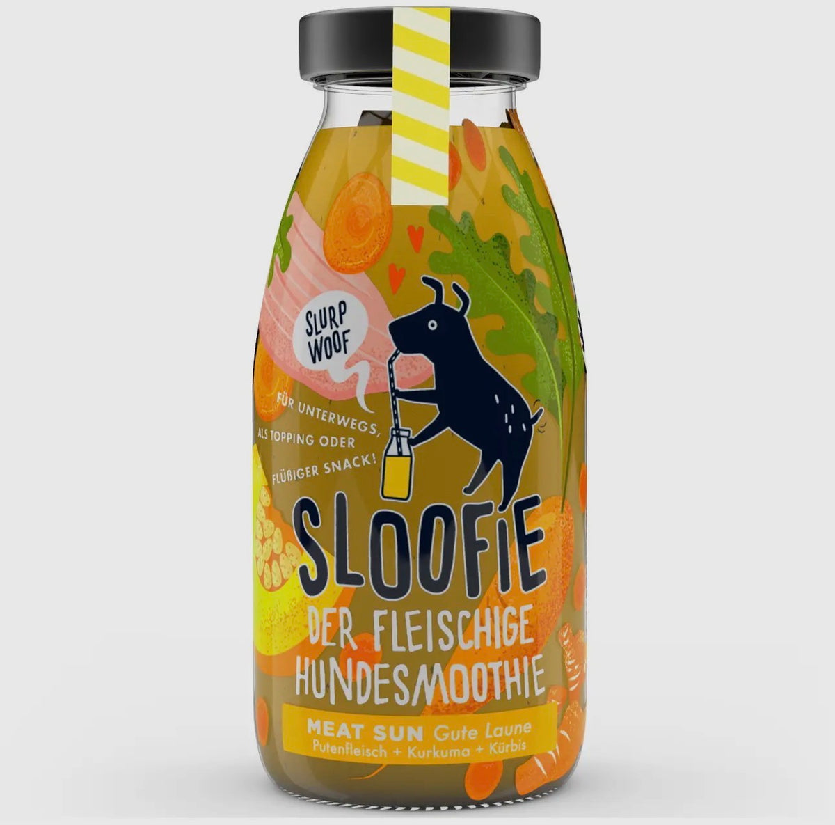 Hondensmoothie met kalkoen, vleesbouillon, pompoen, wortel en zoete aardappel, geschikt als topping of verkoelend hondenijsje.