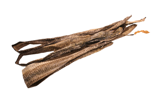 Kabeljauwhuid voor honden van 100% kabeljauw, een natuurlijke vissnack met stevige ruwe structuur en omega 3 vetzuren.