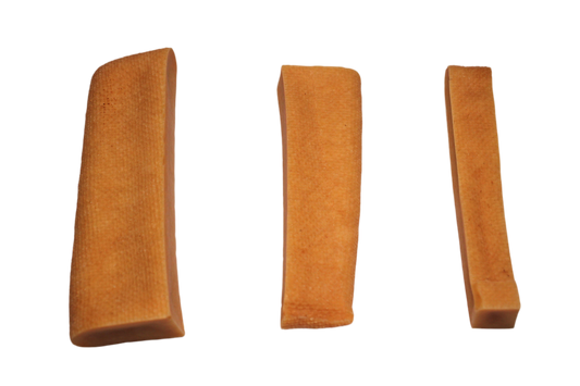 Yakstaaf voor honden op basis van natuurlijke yakmelk, een stevige kauwsnack voor langdurig kauwplezier.